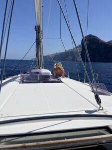 Latitud 6: Seven days, six women, one boat and a lot of paella